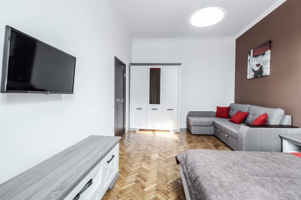 Inshiapartments On Liberty Avenue 2 利沃夫 外观 照片