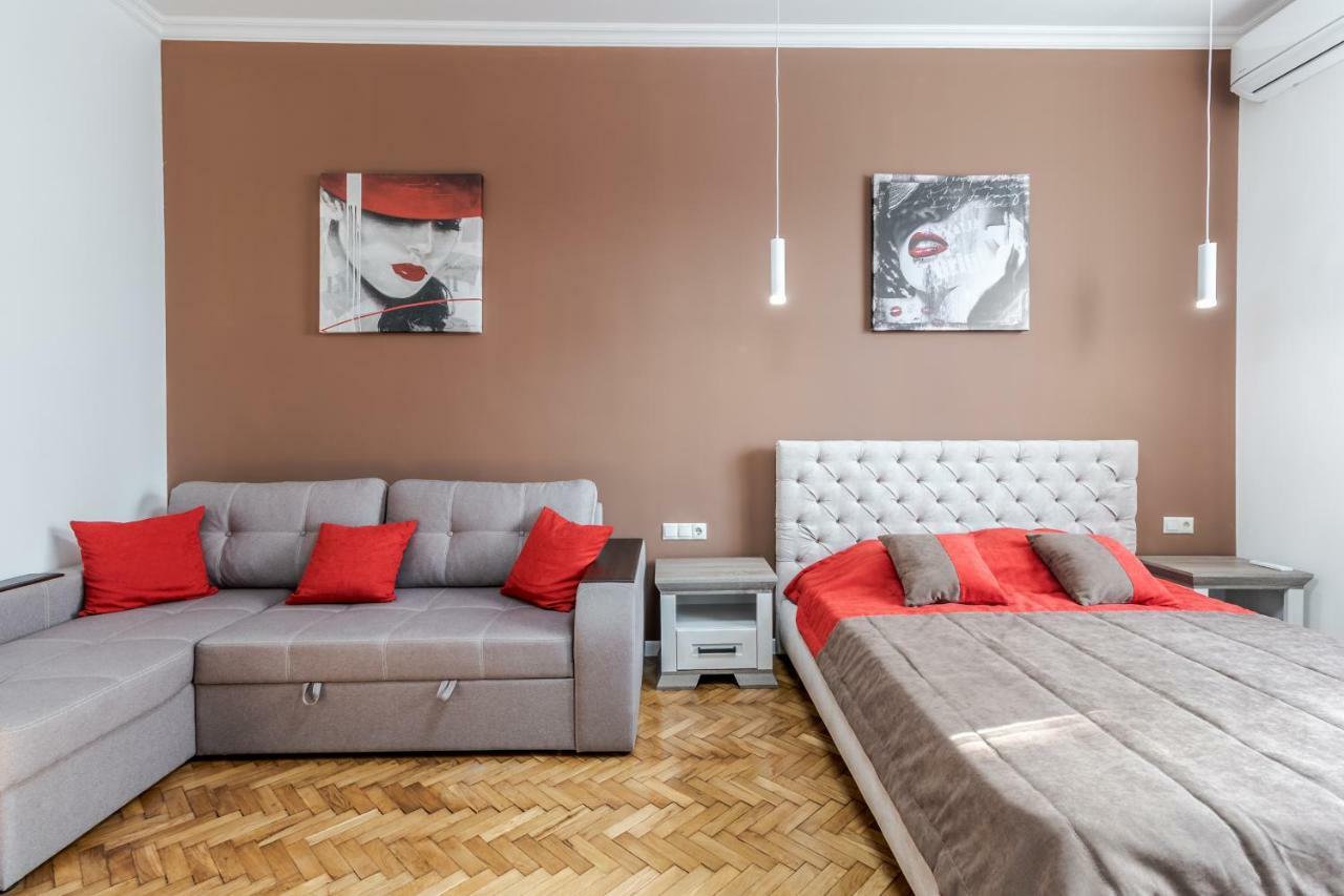 Inshiapartments On Liberty Avenue 2 利沃夫 外观 照片